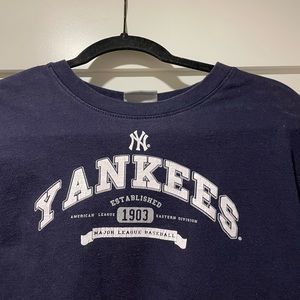 Yankees t-shirt